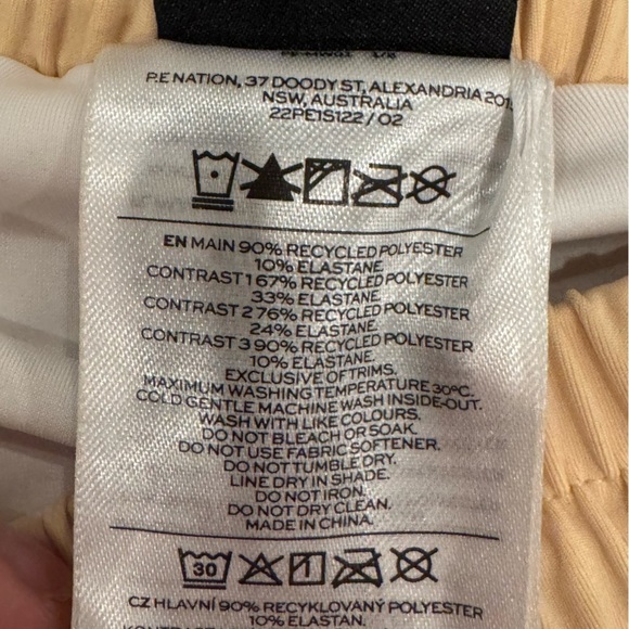 PE Nation Gravity tennis athletic shorts XS like new - Picture 10 of 12